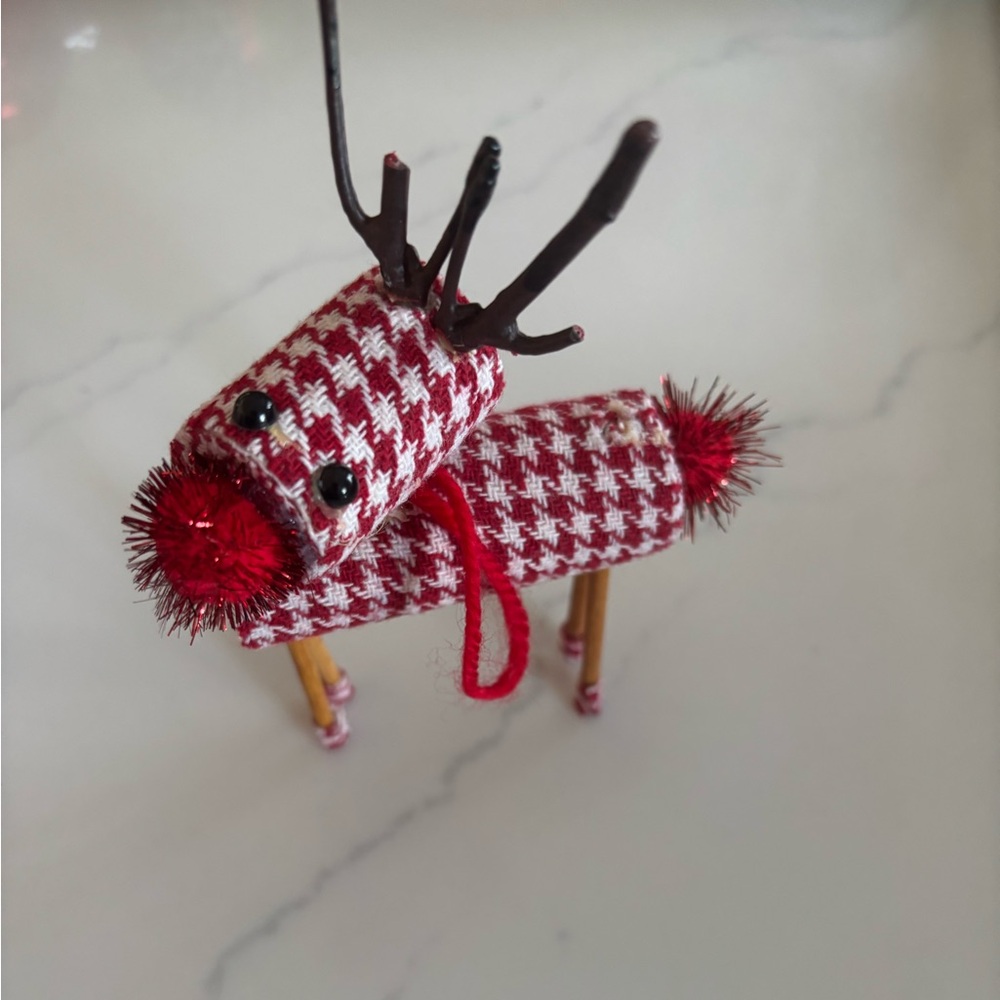 Set of 5 - Red and White Houndstooth Reindeer Ornaments